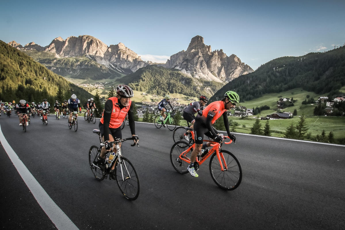 l'Alta Badia attende la Maratona in bicicletta su strada [Smart working con vista] DolomitiNon solo sport, wellness e tavola